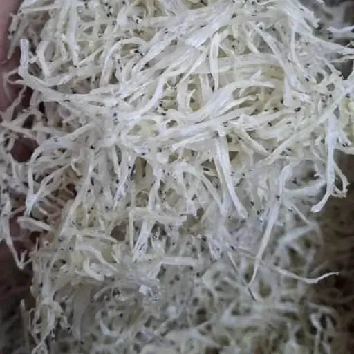 4兩淡味、乾製、細長的銀魚